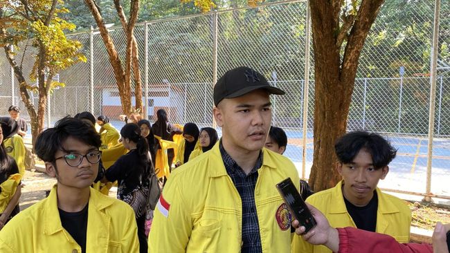 ketua-bem-ui-diberhentikan-secara-tidak-hormat-karena-dugaan-plagiarisme