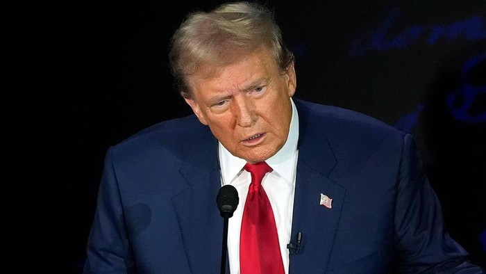 Trump Bilang Israel Harus Serang Fasilitas Nuklir Iran!