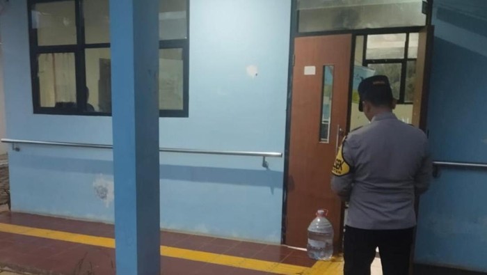 perampok-sekap-bacok-satpam-slb-bogor-bawa-kabur-laptop-hingga-cctv