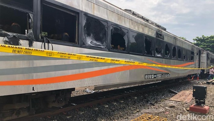 Motif Pembakar 3 Gerbong di Stasiun Tugu: Sakit Hati Diturunkan 9 Kali dari KA