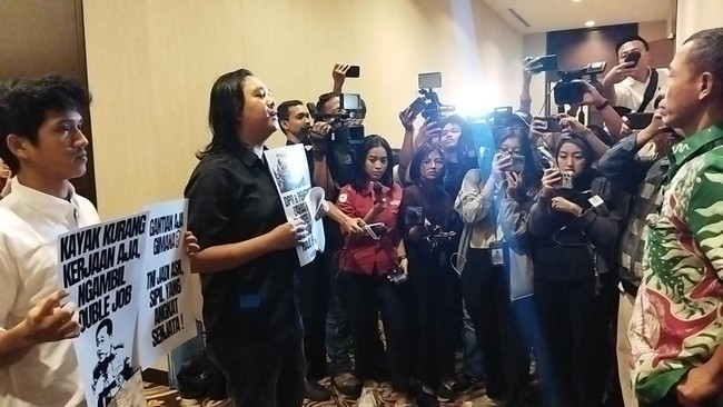 #TolakRUUTNI Trending Topic, Warganet Ramai Tolak Dwifungsi Militer