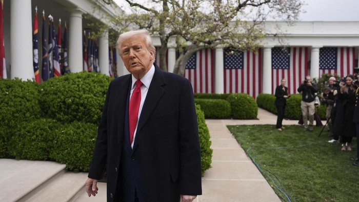 Trump Digugat ke Pengadilan di AS Buntut Tarif Tinggi Terhadap China