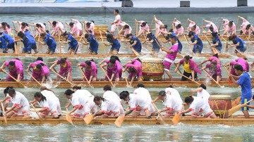 Dua Kapal Naga Terbalik di Cina, 17 Tewas