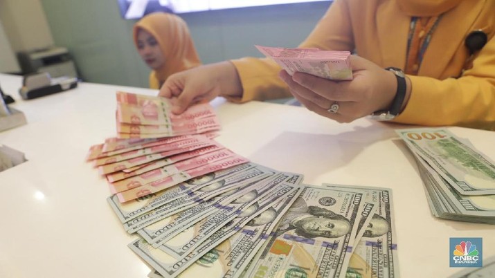 rupiah-melemah-ada-ancaman-risiko-kredit-perbankan