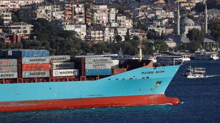 Raksasa Logistik Dunia Setop Pengantaran ke Pelabuhan Rusia