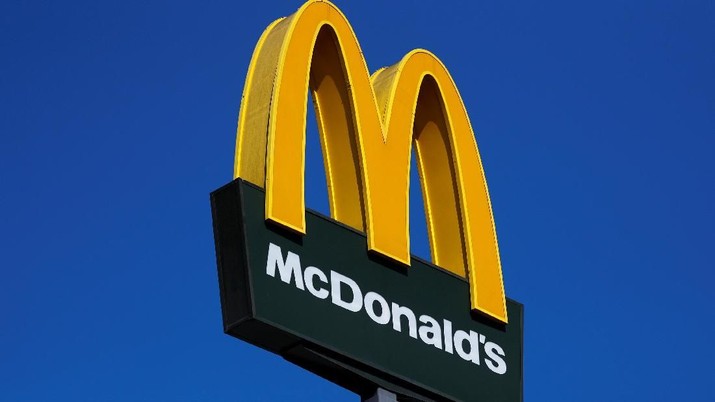 Gegara Sanksi, Warga Rusia Buru McDonalds, Harganya Selangit!