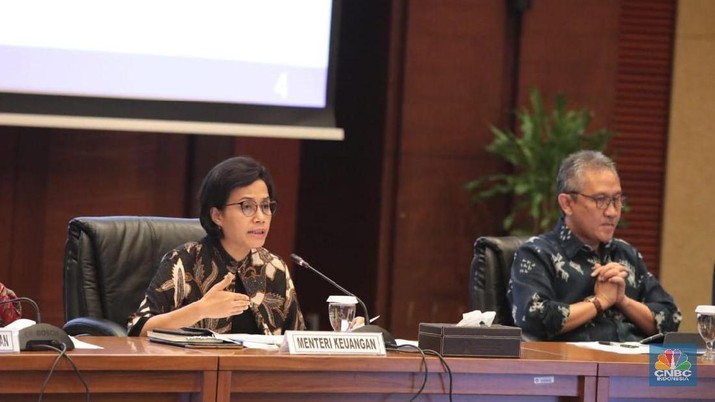 Faisal Basri Sudutkan Sri Mulyani Soal Bengkaknya Bunga Utang