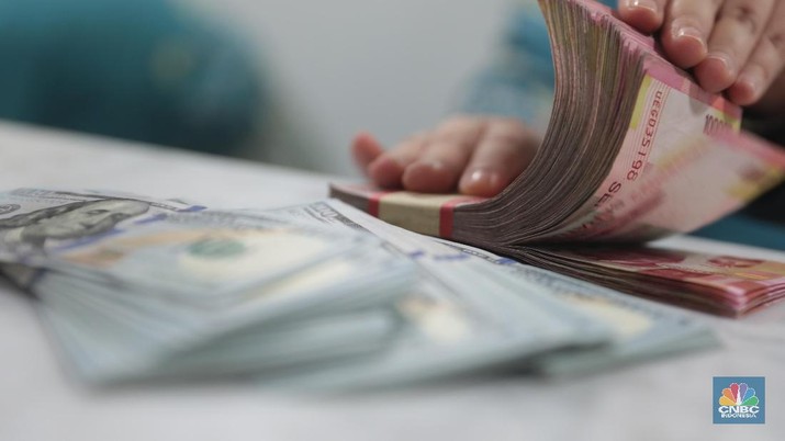 2 Orang Positif Corona di RI, Rupiah Jeblok ke Rp 14.415/US$