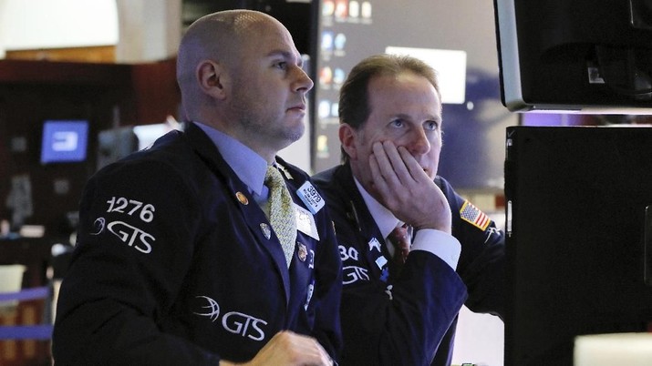 Dow Melesat 800 Poin di Pembukaan Sambut Stimulus Trump