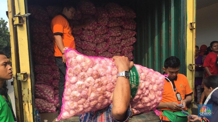 8 Perusahaan Dapat Izin Impor Bawang Putih China 115.765 Ton
