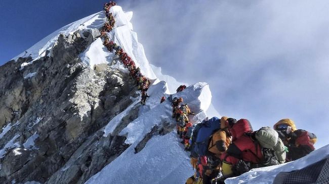 Gunung Everest dan Nasib Jasad-Jasad Abadi Versus Pemanasan Global
