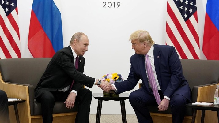 trump-tetiba-telepon-putin-saat-kerusuhan-landa-as-ada-apa