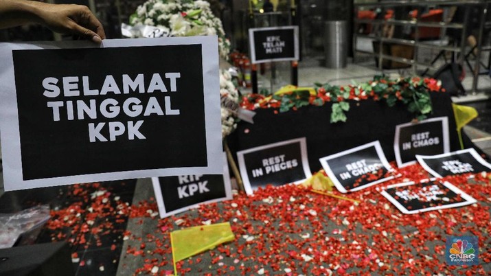 Revisi UU KPK Disahkan, Novel: Koruptor Utang Budi ke Jokowi