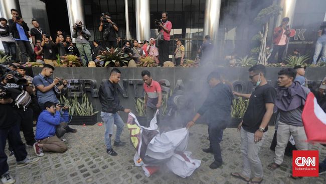 LSM Sebut Fenomena Massa Bayaran Anomali Demokrasi Indonesia