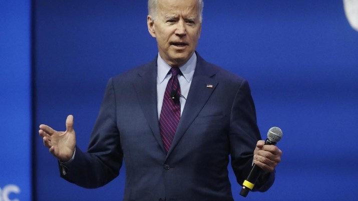 Tanpa Tedeng Aling-Aling, Biden Gertak Putin & China di LCS