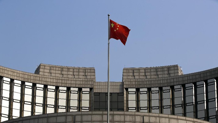 china-geger-tabungan-nasabah-bank-bank-kecil-terancam-hilang