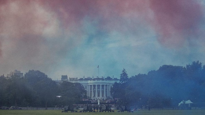  Gedung Putih Didemo Ratusan Massa, Trump Diminta Keluar