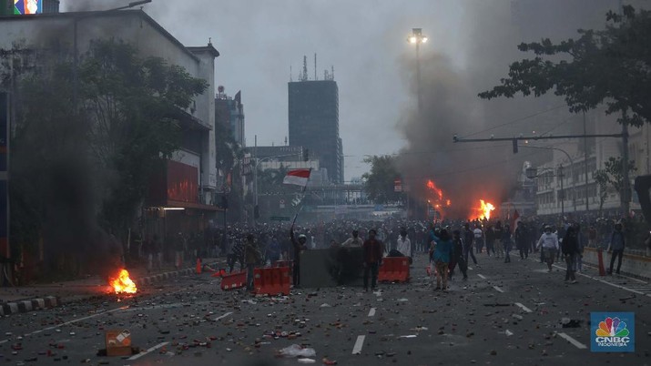 Demo Jakarta Rusuh, Polda Metro Amankan Hampir 1.000 Anarko