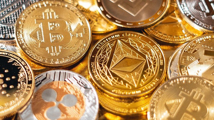 Lawan Rusia, Ukraina Kumpulkan Bitcoin & Ether Rp 243 Miliar