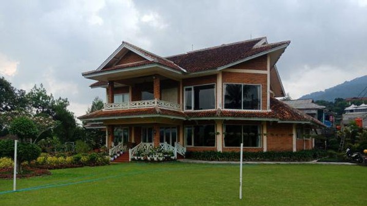 Banyak Orang Kaya BU, Vila di Puncak Diobral Tapi Susah Laku!