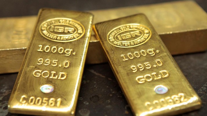 Perang Ukraina Pecah, Harga Emas Dunia Melonjak Nyaris 2%!