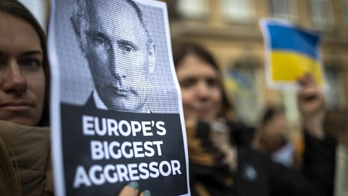 negara-kecil-bernyali-tinggi-mau-blokade-rusia-putin-murka