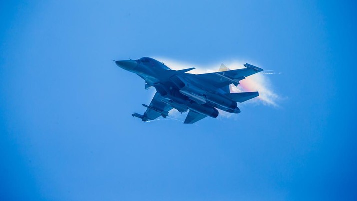 ngeri-ukraina-tembak-jatuh-bomber-mahal-rusia-rp-700-m