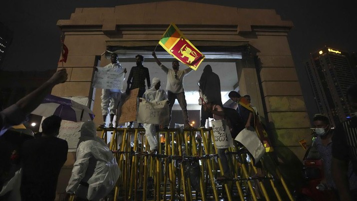 Waspada RI! Fenomena Arab Spring Makan Korban Lagi