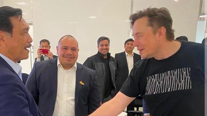 Luhut Bertemu 2,5 Jam dengan Elon Musk, Ini Hasilnya