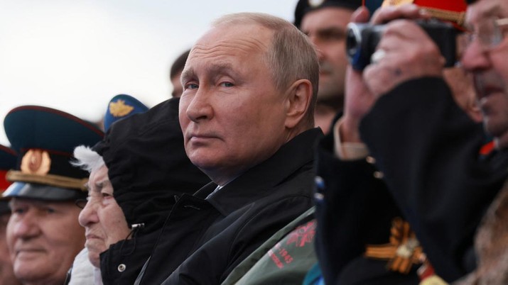 Pasukan Rusia Terjepit, Putin Siapkan Serangan "Bunuh Diri"?