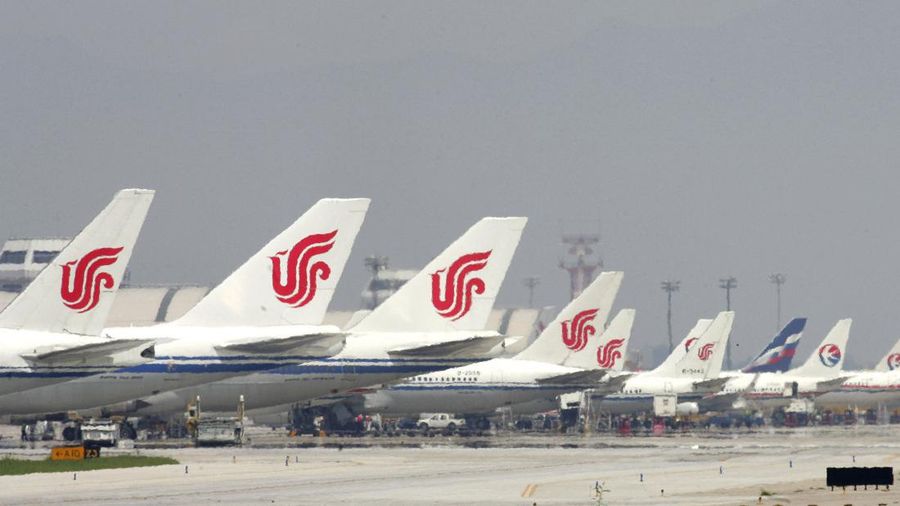 Trump Larang Maskapai China Terbang di Langit Negara Ini