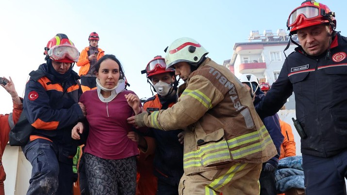 update-terkini-gempa-turki--suriah-korban-jiwa-capai-8364