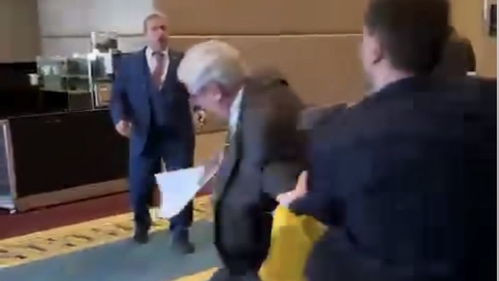 waduh-delegasi-ukraina-tinju-wakil-rusia-di-turki-kenapa