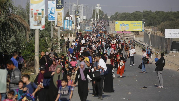 Gaza Jadi Neraka Dunia, Lebih dari 100.000 Warga Mengungsi