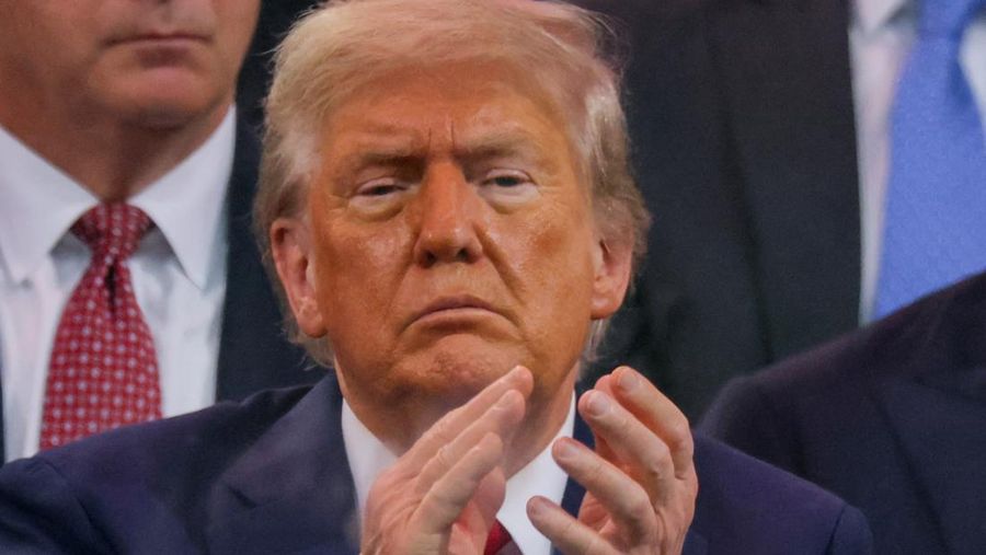 Heboh Surat Ultah Porno Trump untuk Epstein, Ini Respons Gedung Putih