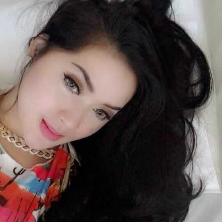 Syahrini VS. Syahrini KW – Lebih Cantik Mana??