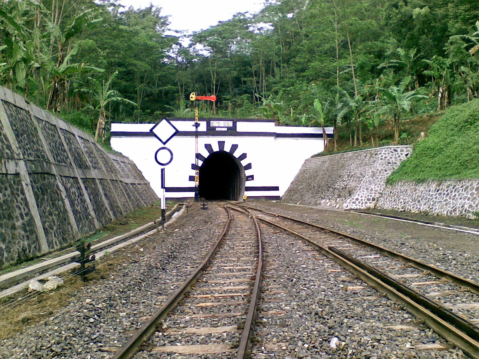  Hore!! Kereta Jurusan Bogor-Sukabumi Dibuka Kembali Hari Ini (9-11-2013)