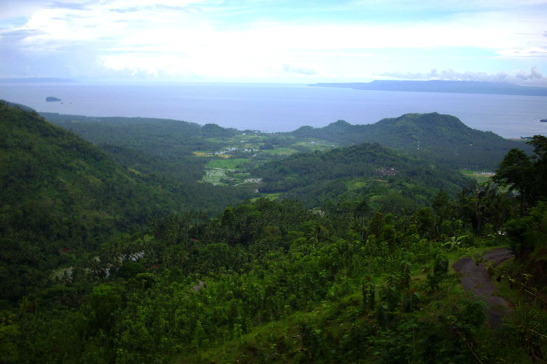 Mengintip Keindahan Bukit, di Desa Putung Karangasem Bali