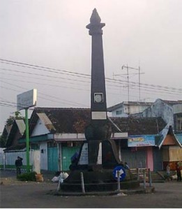 &#91;HOT&#93; Ternyata Monas punya kembaran &#91;No Hoax&#93;