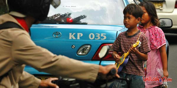 Beda Pengamen Dulu dengan Pengamen Sekarang