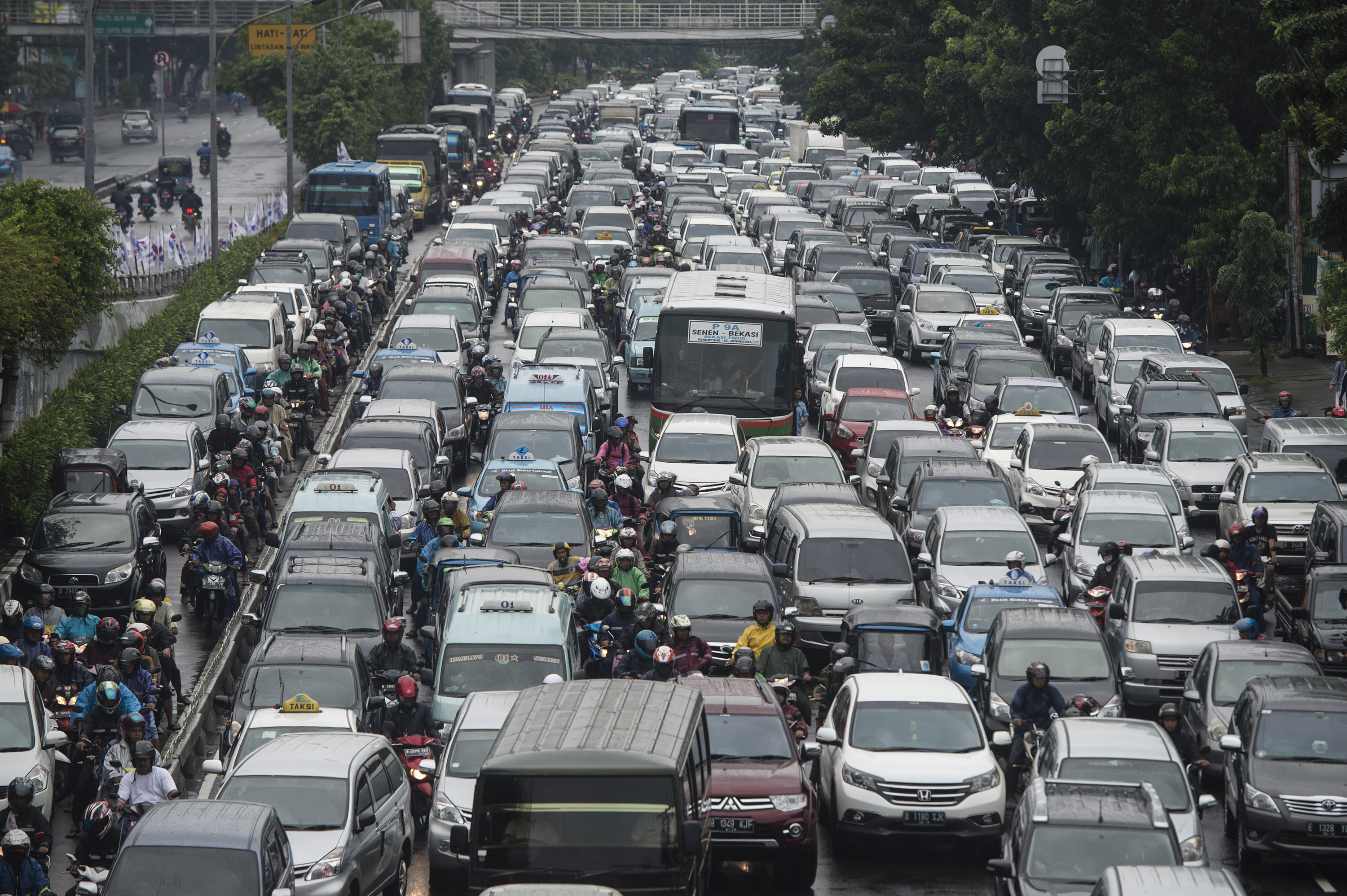 Mobil Era 90an ini sudah &quot;Langka&quot; dan jarang terlihat, namun akan mulai &quot;Dicari&quot; lagi