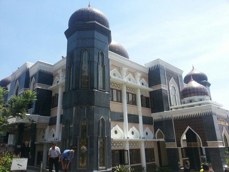 Dua Ikon Baru Gerbang Wisata Puncak Bogor
