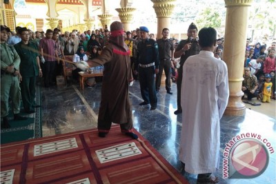 Eksekusi cambuk di Aceh Selatan dihentikan