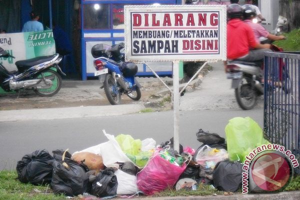 Warga Jakarta Mayoritas Adalah Monyet???