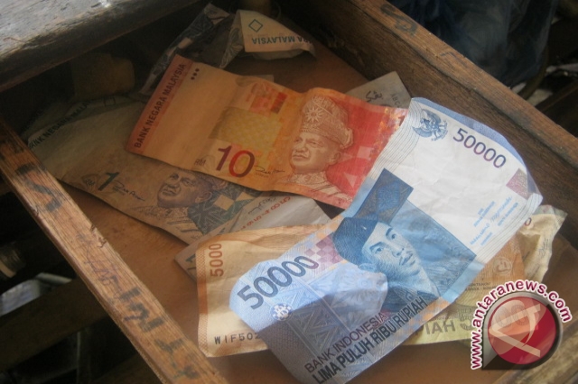 Beberapa keunikan tinggal di derah perbatasan