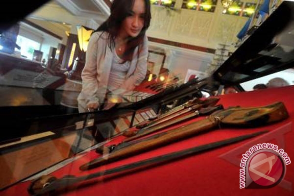 Keris Bukan Urusan Klenik....!!