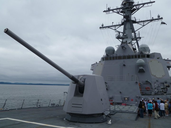 Mengintip Bagian Dalam Kapal USS Sampson