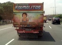 Ciri Khas Truck di Indonesia (Indonesia Only)