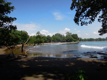 Kenyamanan ala Pantai Batu Karas, Pangandaran