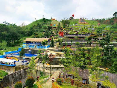 10 Rekomendasi Tempat Wisata untuk berlibur di Bandung dengan harga murah!
